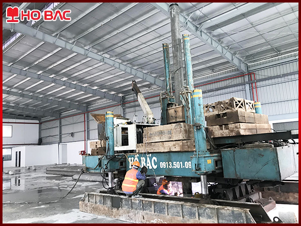 Gia cố nền móng nhà xưởng đang hoạt động